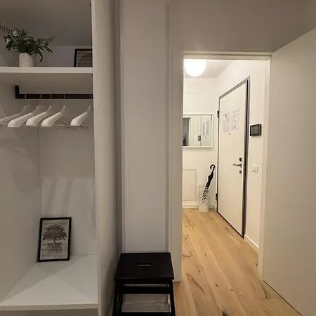 Urban Cocoon - Reception トリエステ